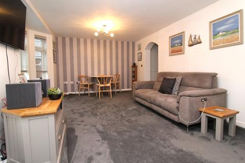 2 bedroom apartment to rent, Talmead Road, Herne Bay, CT6