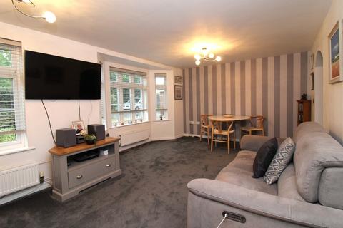 2 bedroom apartment to rent, Talmead Road, Herne Bay, CT6