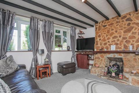 3 bedroom cottage for sale, Banbury Lane, Kings Sutton