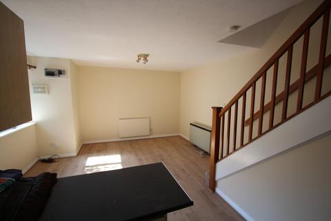 1 bedroom terraced house to rent, Nicholson Walk, Egham TW20