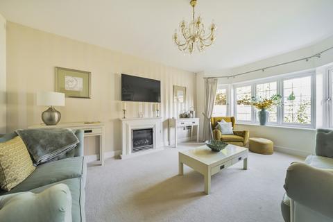 5 bedroom detached house for sale, Nursery Green, Billingshurst RH14