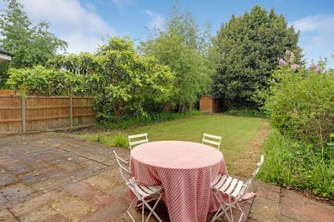 24 The Ridgeway, London, NW11 8TB