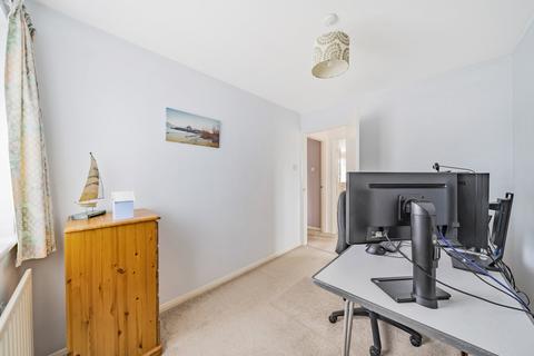 4, Conifer Court The Crescent, Ashford, TW15 2SY