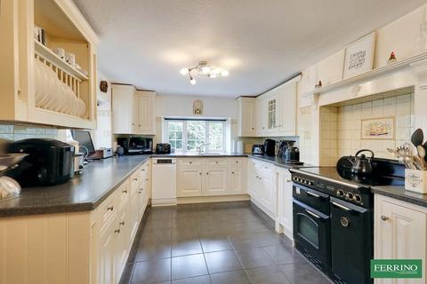 4 bedroom detached house for sale, Uphill Road, Hangerberry, Lydbrook, Gloucestershire. GL17 9QW