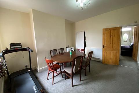 2 bedroom terraced house to rent, Commercial Road, Stockport SK7