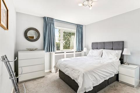 1 bedroom apartment to rent, Elm Park House, Fulham Road, London, SW10