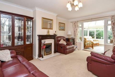 2 bedroom bungalow for sale, Gregory Close, Hawkwell, Hockley, Essex, SS5