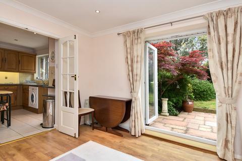 4 Gregory Close, Hockley, SS5 4NF