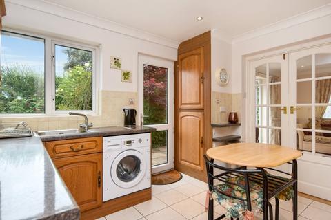 4 Gregory Close, Hockley, SS5 4NF