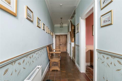 20 High Street, Templecombe, BA8 0JB