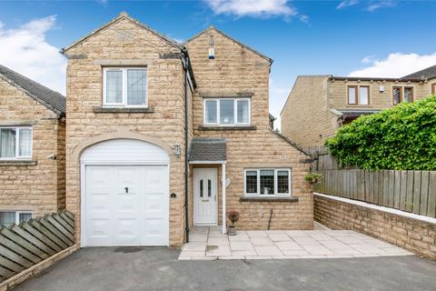 3 bedroom detached house for sale, Yew Tree Road, Shepley, HD8