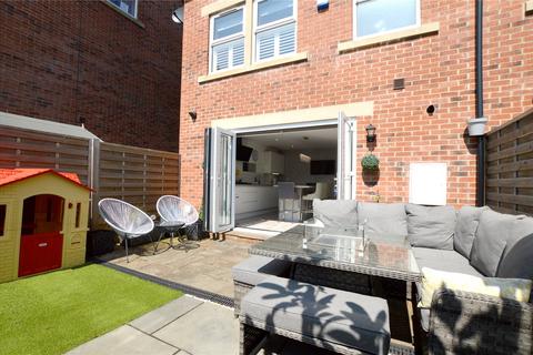 4 bedroom semi-detached house for sale, Globe Terrace, Broad Lane, Leeds, West Yorkshire