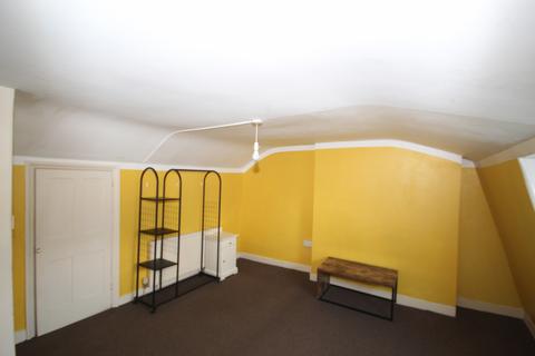 2 bedroom flat to rent, Goldhawk Road, London, W12