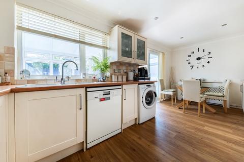 4 Foxhill, Peacehaven, BN10 7SE