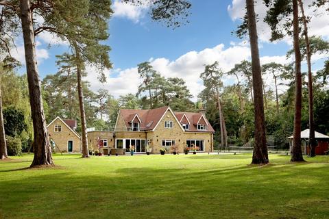 5 bedroom detached house for sale, Stoke Common Road, Fulmer, Buckinghamshire