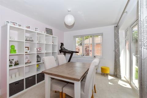 4 bedroom end of terrace house for sale, Codmore Hill, Pulborough, West Sussex
