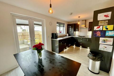 3 bedroom semi-detached house for sale, Lapwing Drive, Cambuslang G72