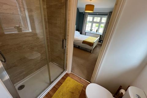 8 Parc Dan Y Bryn, Tonyrefail, Porth, CF39 8JS