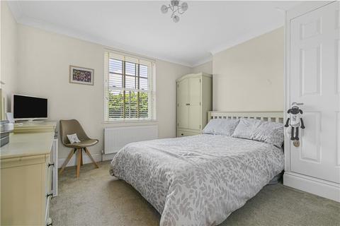 2 bedroom semi-detached house for sale, The Causeway, Staines-upon-Thames, Surrey, TW18