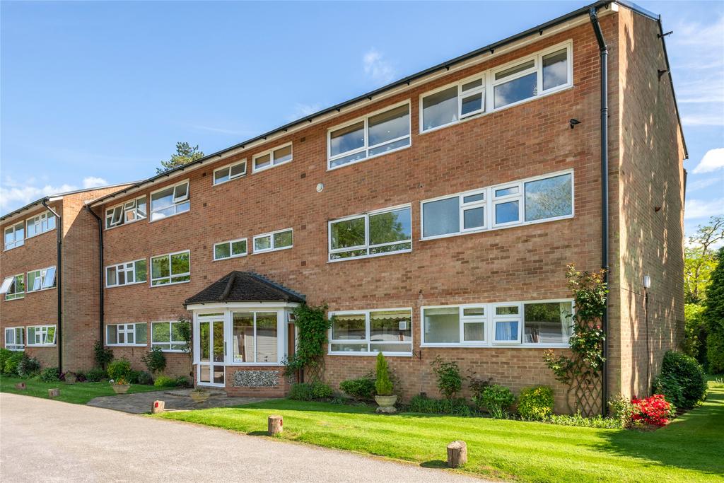 Clairville Court, Wray Common Road... 2 bed flat for sale £375,000
