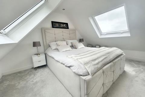 27 Broadpool Green, Whickham, Newcastle Upon Tyne, NE16 4RH