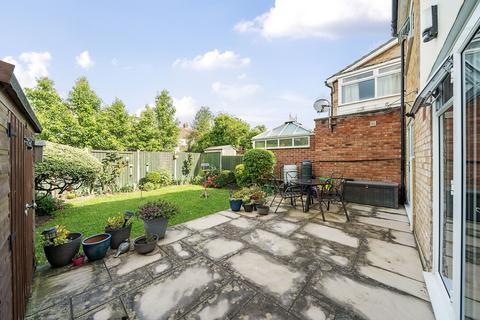 4 bedroom semi-detached house for sale, Staines, Surrey TW18