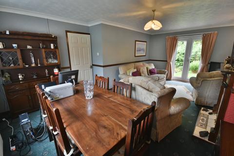 3 bedroom terraced house for sale, Ffordd Llanerch, Pen-Y-Cae, Wrexham, LL14