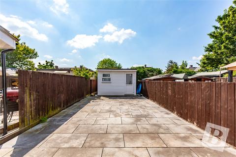 3 bedroom terraced house for sale, Valence Avenue, Dagenham, RM8