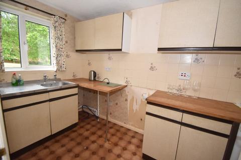 19 Cliff Bastin Close, Exeter, EX2 5QW