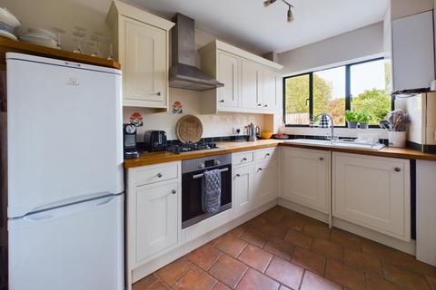 3 bedroom end of terrace house for sale, Church End, Cambridge