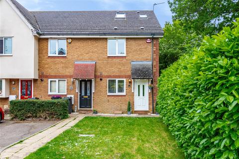 3 bedroom end of terrace house for sale, Forest Glade, Langdon Hills, SS16