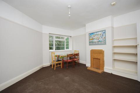 2 bedroom flat to rent, Peckham Rye London SE22