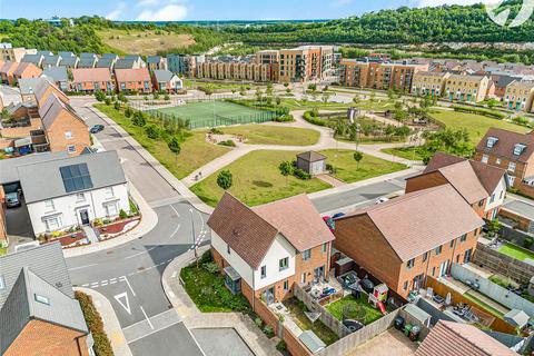 31 Freeman Close, Castle Hill, Swanscombe, DA10 1BY