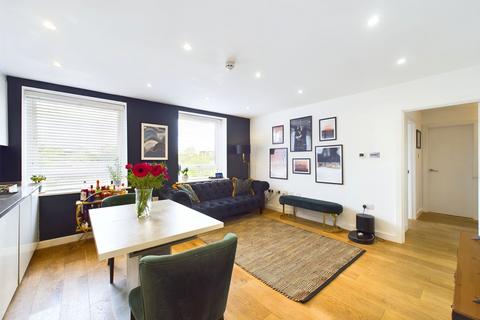 2 bedroom apartment for sale, The Broadway, Buckingham House West Buckingham Parade The Broadway, HA7