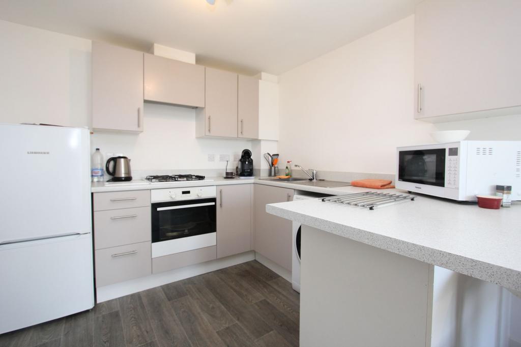 Kitchen &amp; Lounge
