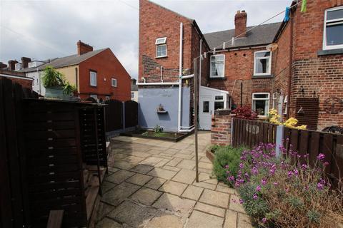 3 bedroom end of terrace house for sale, George Street, Wombwell