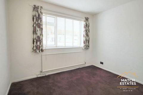 12 Grasmere Gardens, Folkestone, CT19 5JN