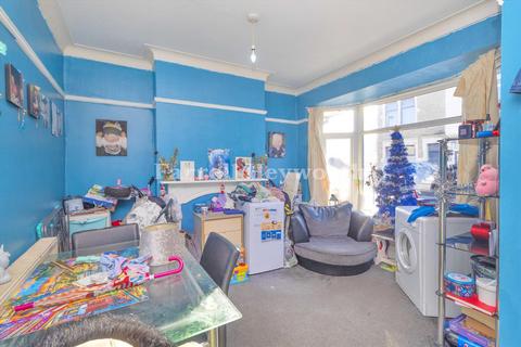 2 bedroom house for sale, Harrington Road, Morecambe LA3