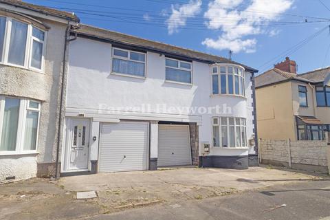 2 bedroom flat for sale, Derby Road, Thornton Cleveleys FY5