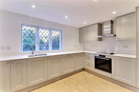 4 bedroom terraced house to rent, Old Palace, High Street, Brenchley, Tonbridge, TN12