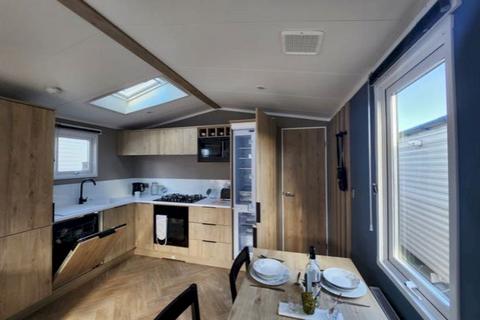 2 bedroom static caravan for sale, Birchington Vale Holiday Park, , Shottendane Road CT7