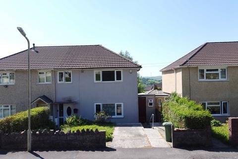 8 Heol Islwyn, Tonyrefail, Porth, CF39 8NR