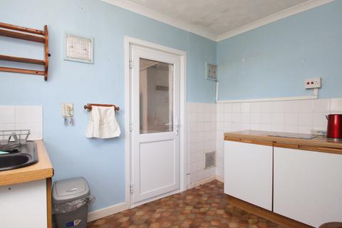 8 Heol Islwyn, Tonyrefail, Porth, CF39 8NR