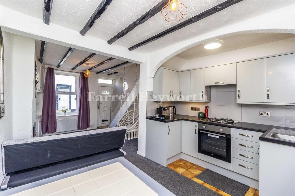 Kitchen dining room