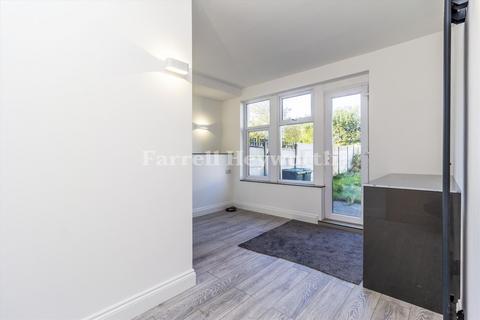 2 bedroom flat for sale, Heysham Road, Morecambe LA3