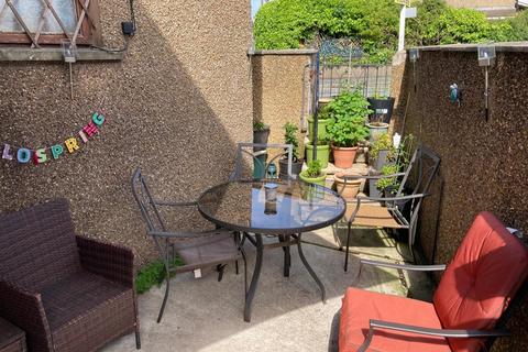 4 bedroom flat for sale, Lancaster Road, Morecambe LA4