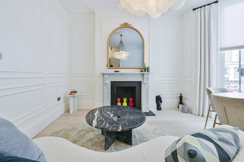 28b Westwick Gardens, London, W14 0BU