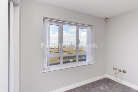 1 bedroom flat for sale, Grosvenor Apartments, Morecambe LA3