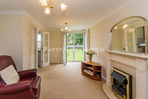 2 bedroom flat for sale, Sandbriggs Court, Preston PR3