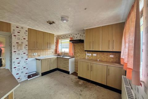 2 bedroom bungalow for sale, Greenwood Crescent, Carnforth LA5